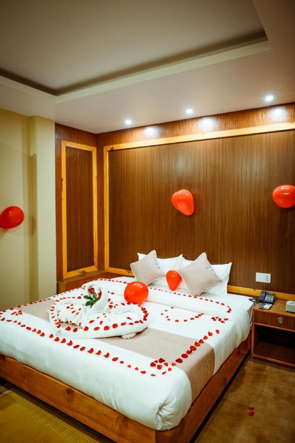 Paradise Boutique Hotel โพคารา ภายนอก รูปภาพ