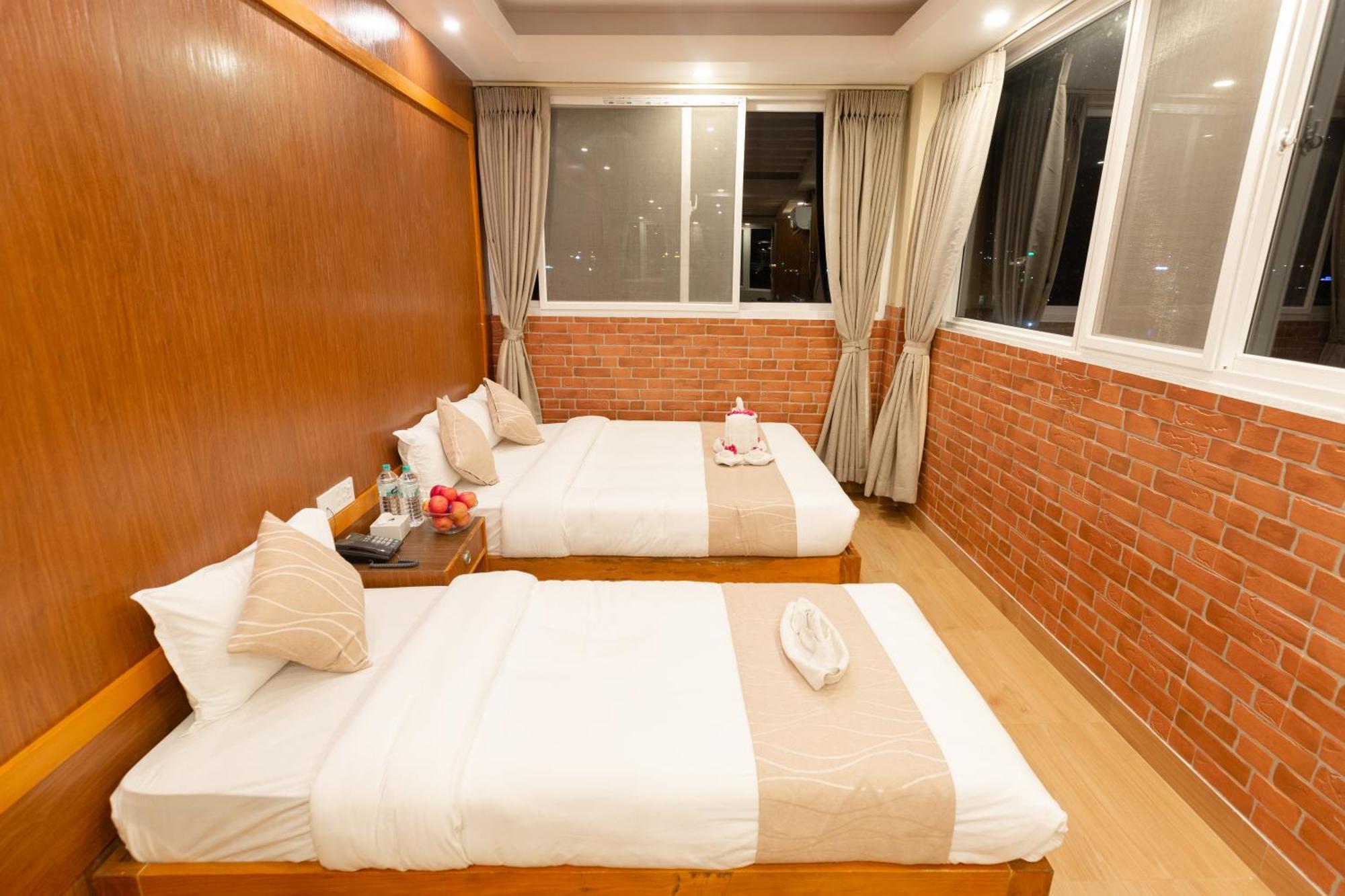 Paradise Boutique Hotel โพคารา ภายนอก รูปภาพ